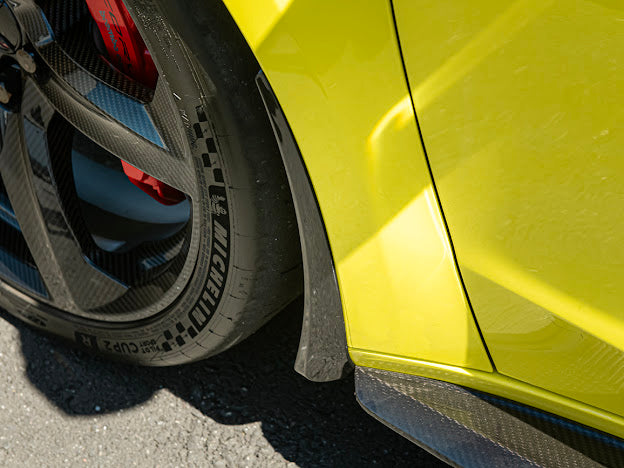 2020+ CHEVROLET CORVETTE C8 Z06 & E-RAY | CARBON FLASH XL EXTENDED FRONT SPLASH GUARD